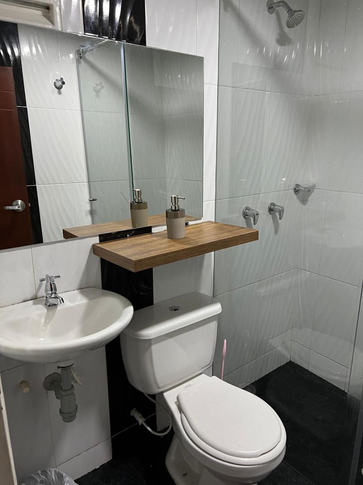Habitacion Cerca Aeropuerto El Dorado Bogotá Eksteriør bilde